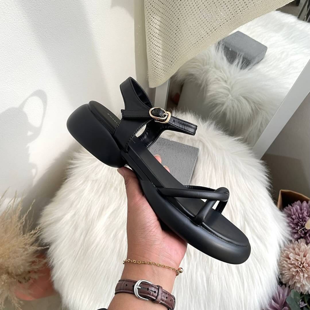 Black Leather Strap Sandals with Comfy Foam Sole – 3cm Height