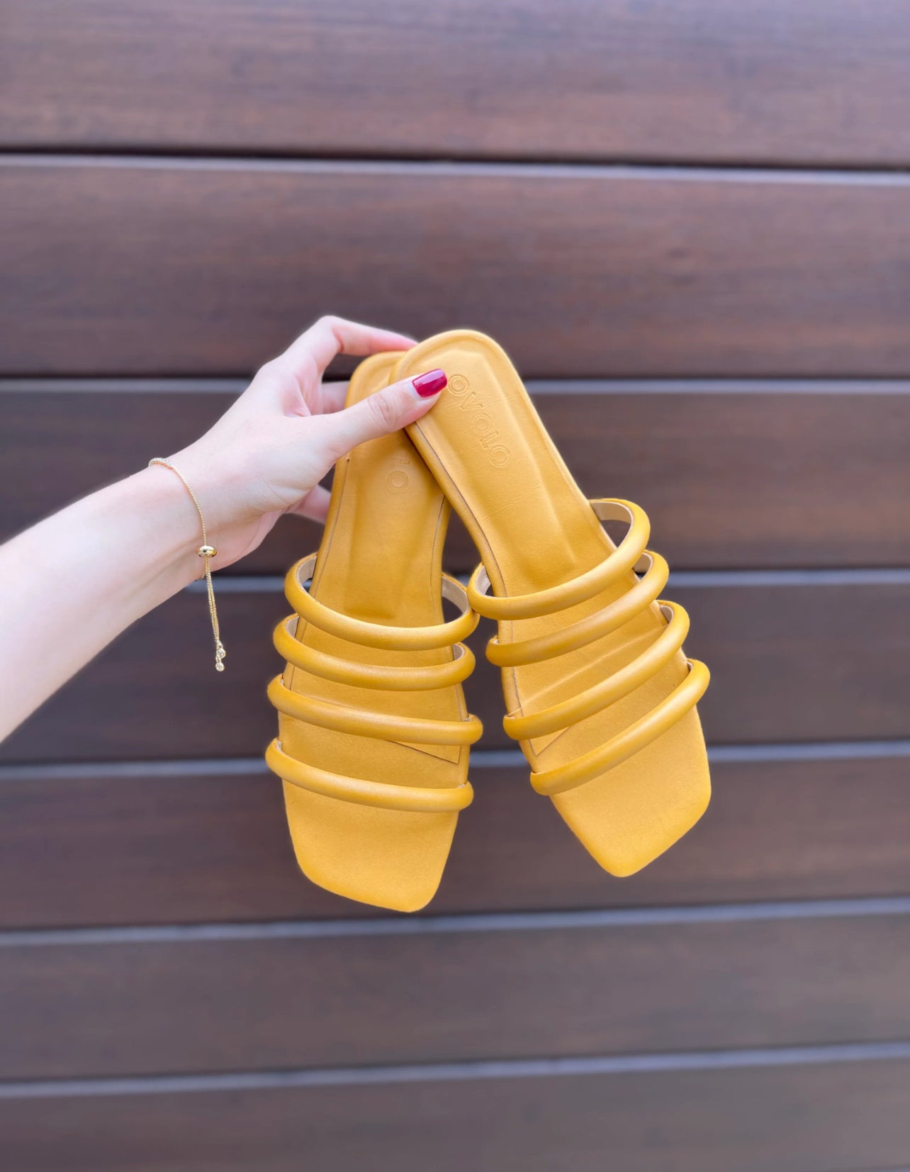 Flats premium