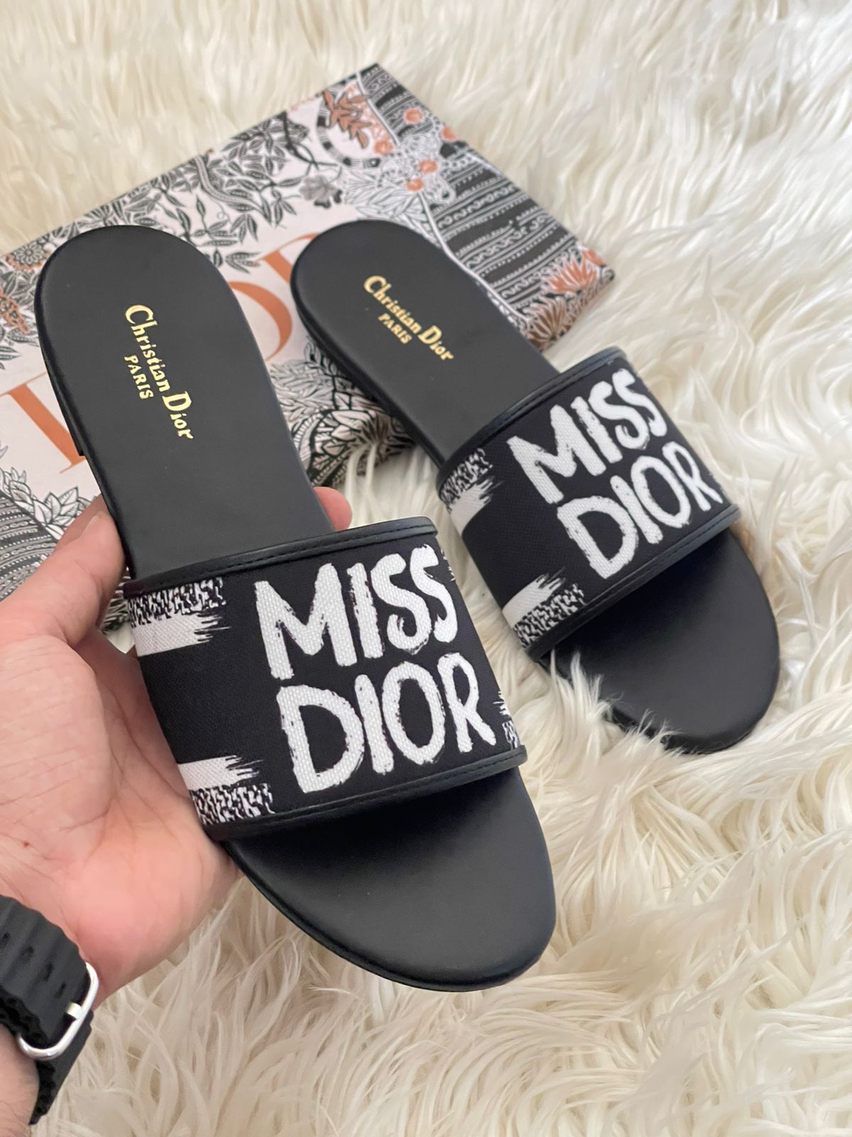 MISS CD FLAT