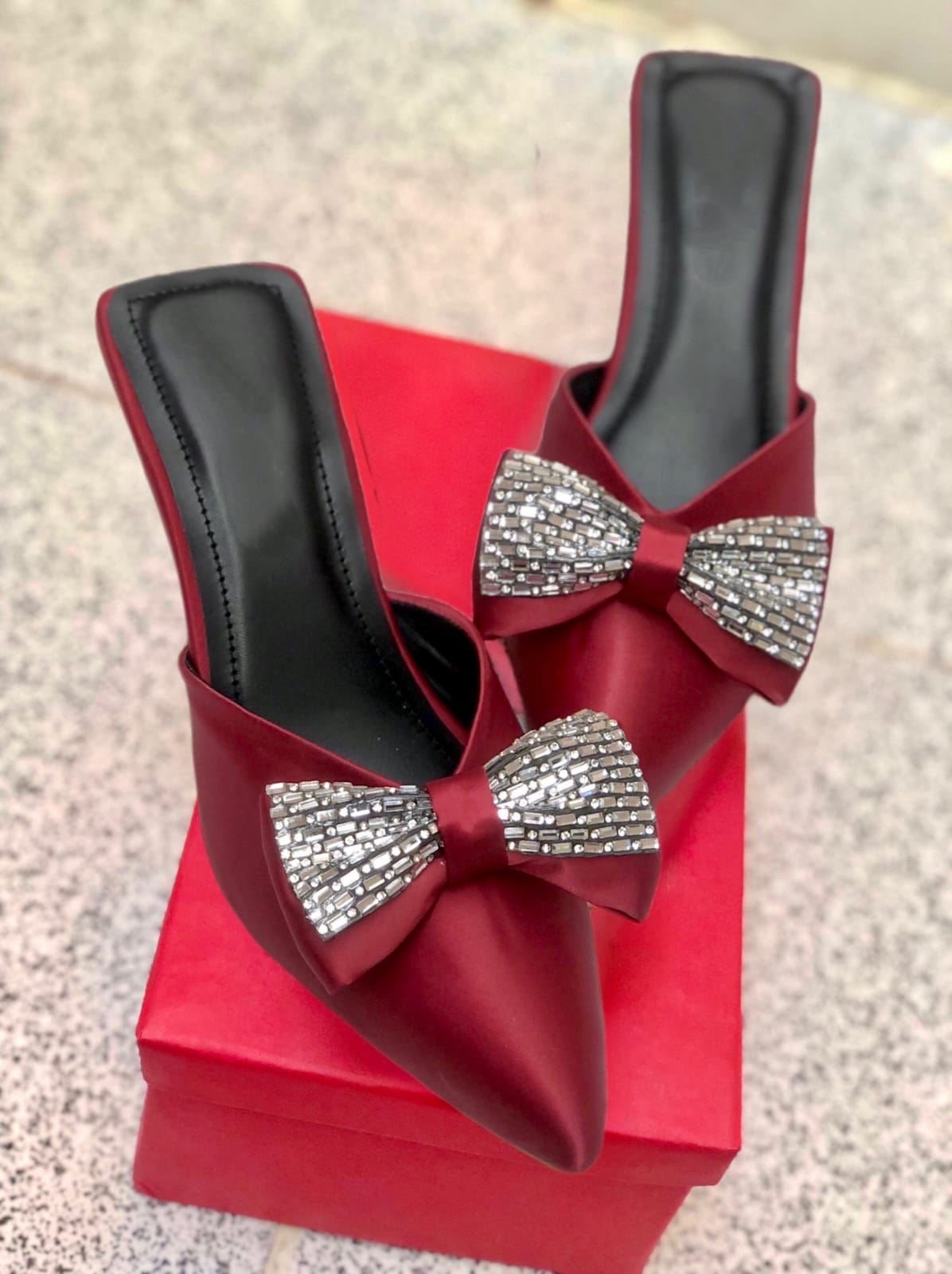 Flora Bow Heel