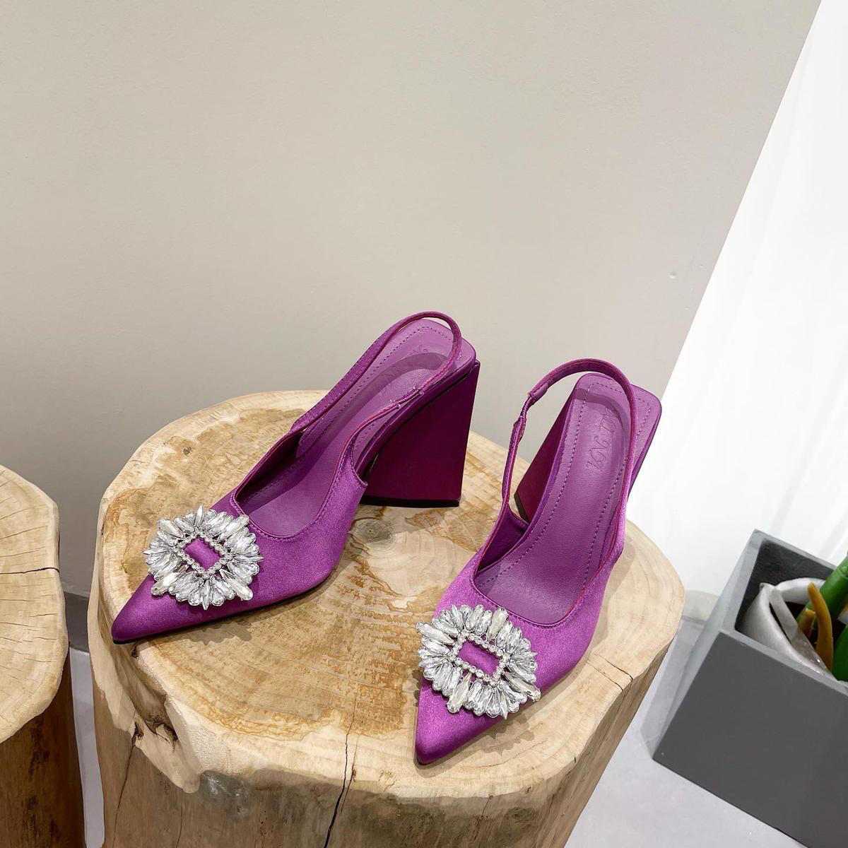Triangle block Heel