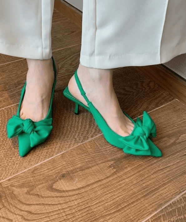 Sueded bow heel