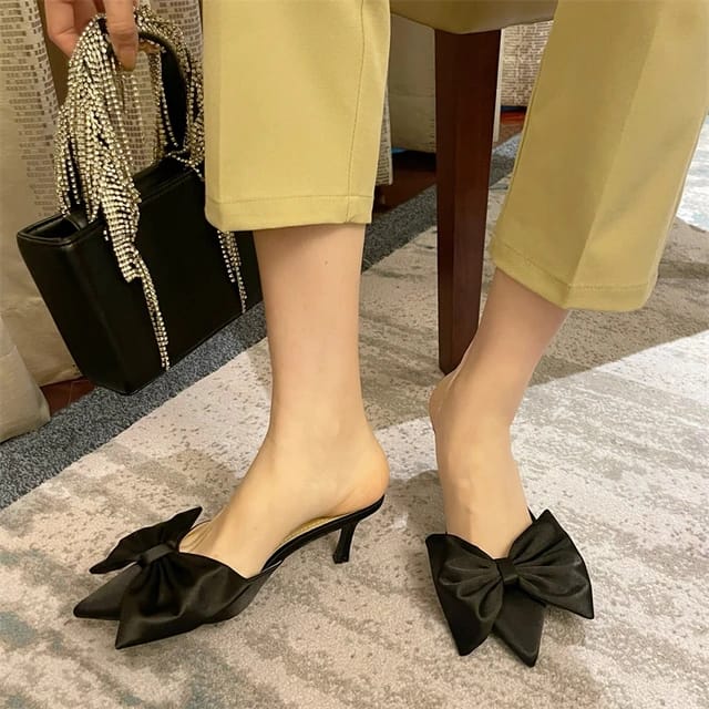 Kitten Bow Heel