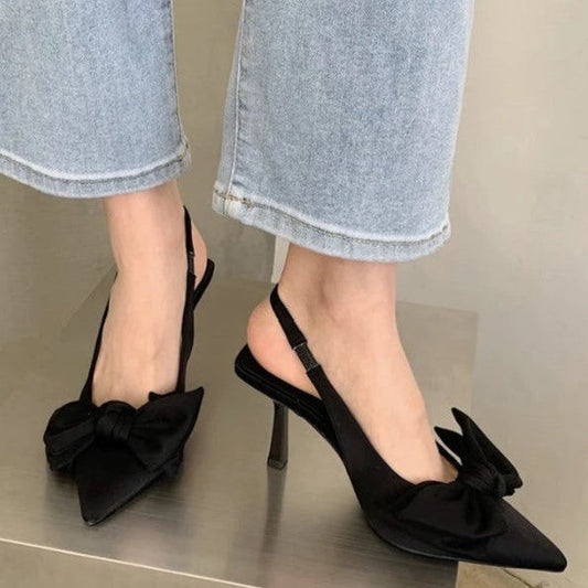 Sueded bow heel