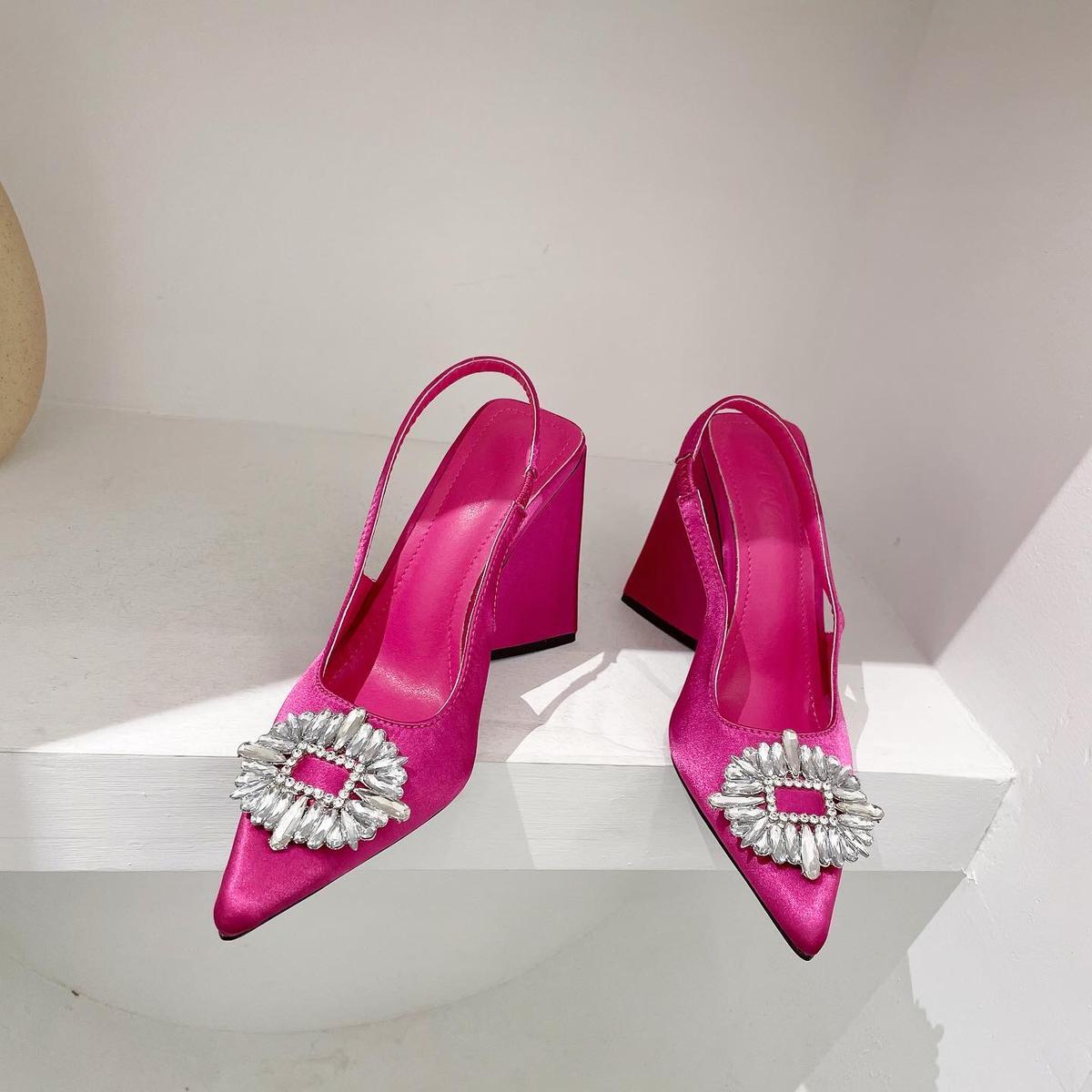 Triangle block Heel